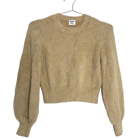 Aritzia crop kitten sweater - Picture 1 of 11